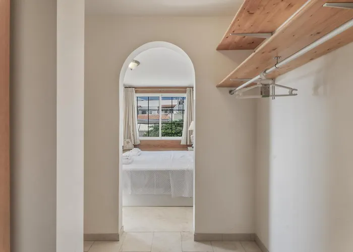 Villa La Caleta Seaside With Pool