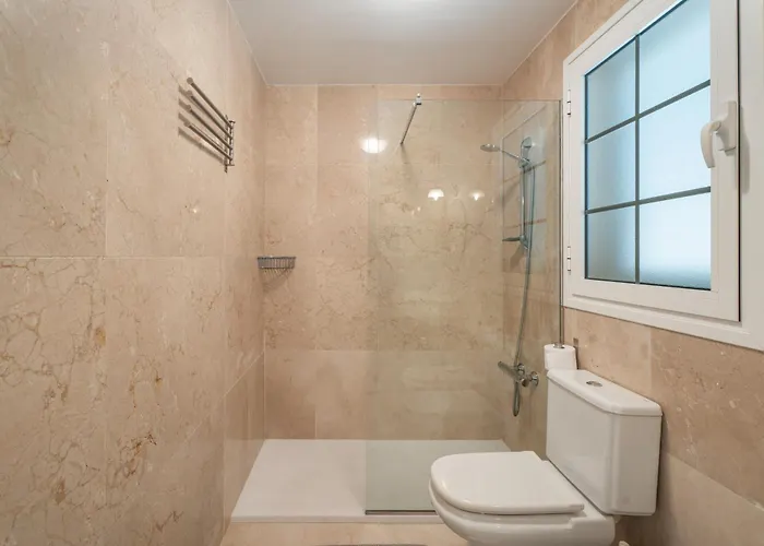 La Caleta Seaside With Pool Villa